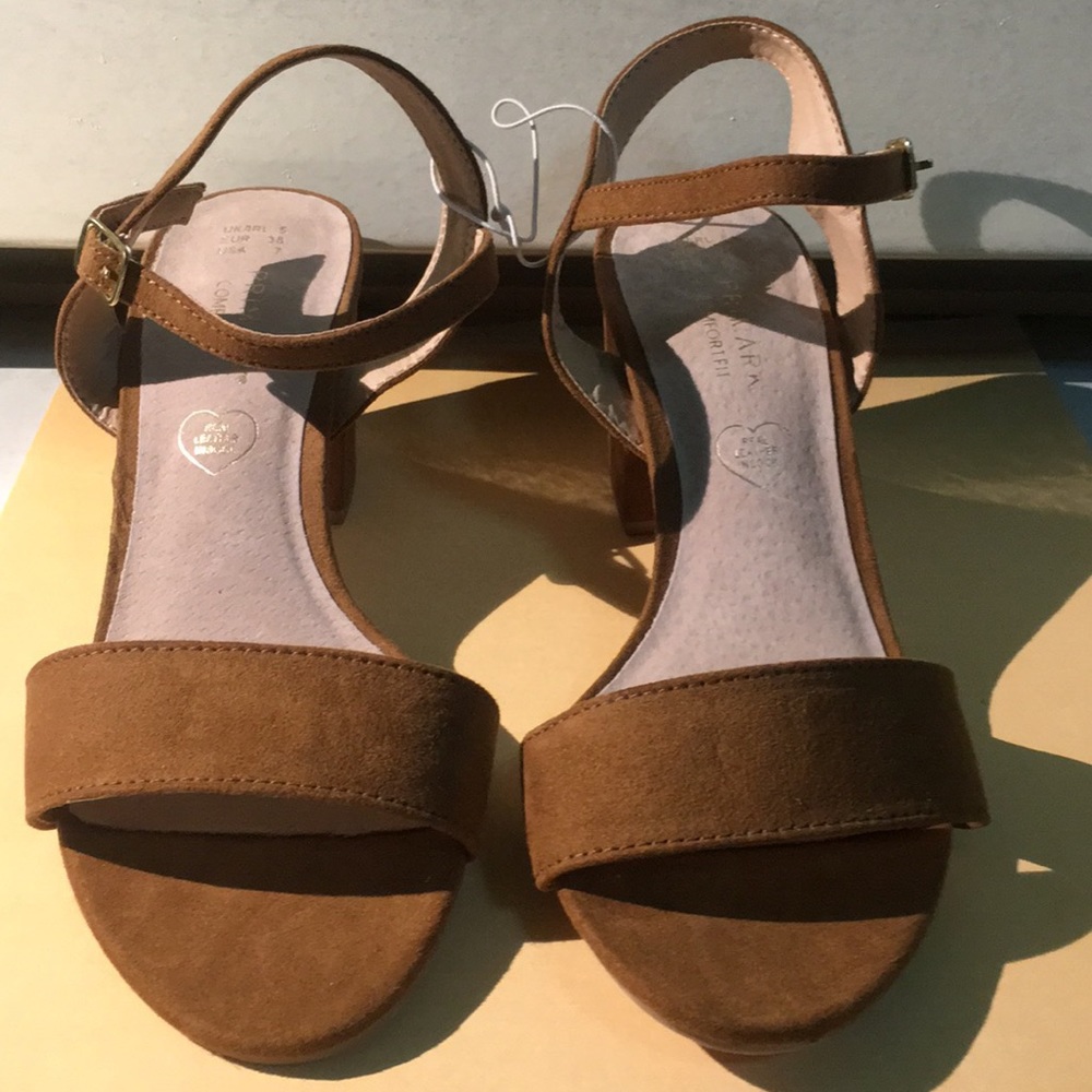 BRAND NEW Primark brown suede heels